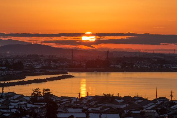 市民交流プラザ屋上展望台よりの富山湾の夕景写真